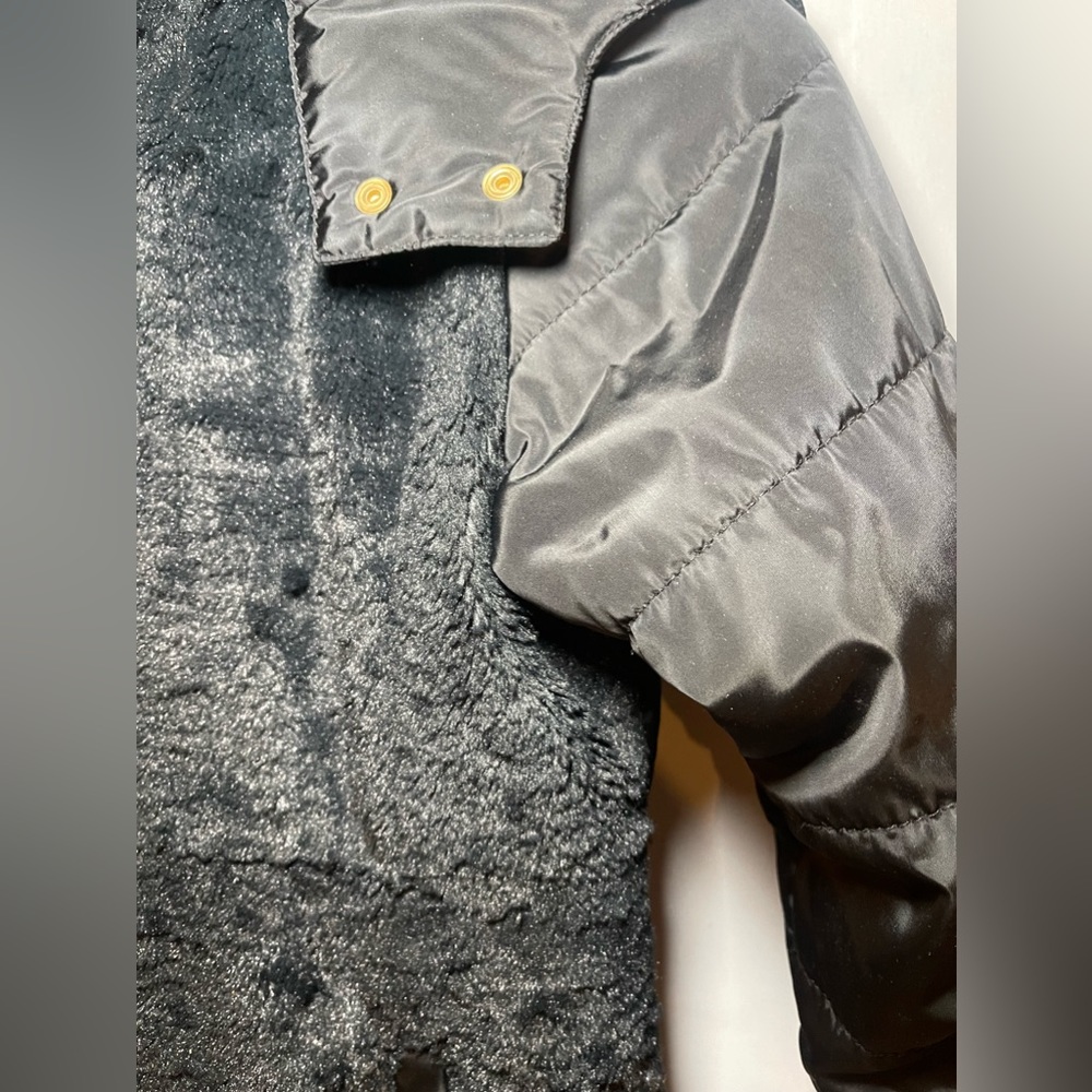 Tahari Girls Black Lightweight Jacket Size 10/12 (Pre-Loved ) - Picture 2 of 6